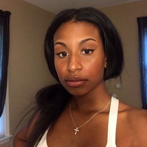 Meet your Posher, Sierra